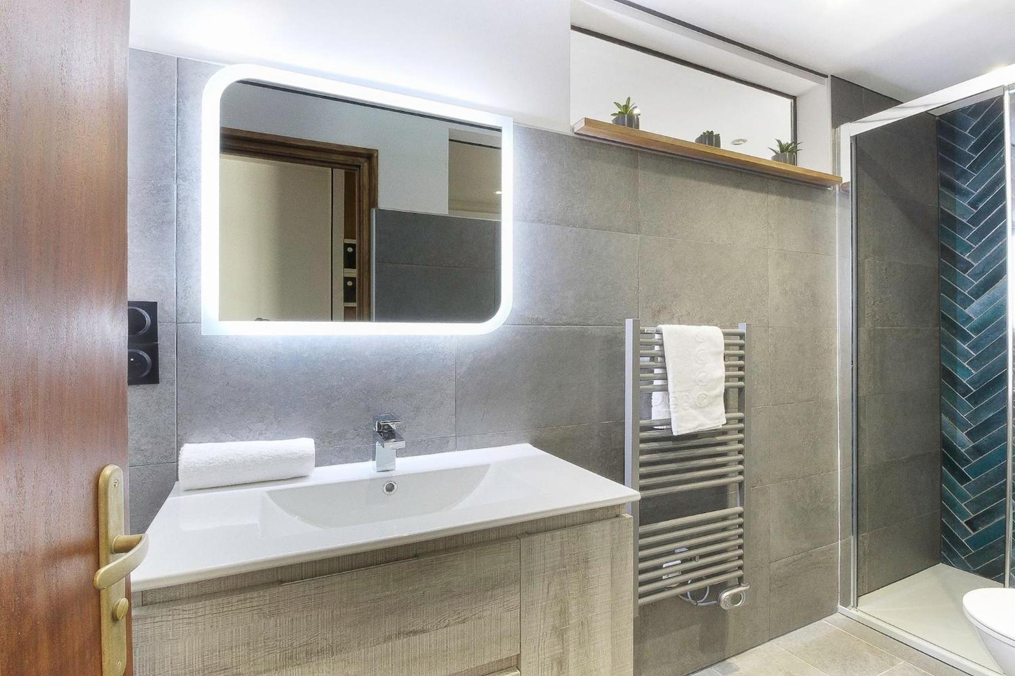 Bellevarde Apt - Newly Renovated - Central - Beside Tmb Start/End Лез-Уш Экстерьер фото