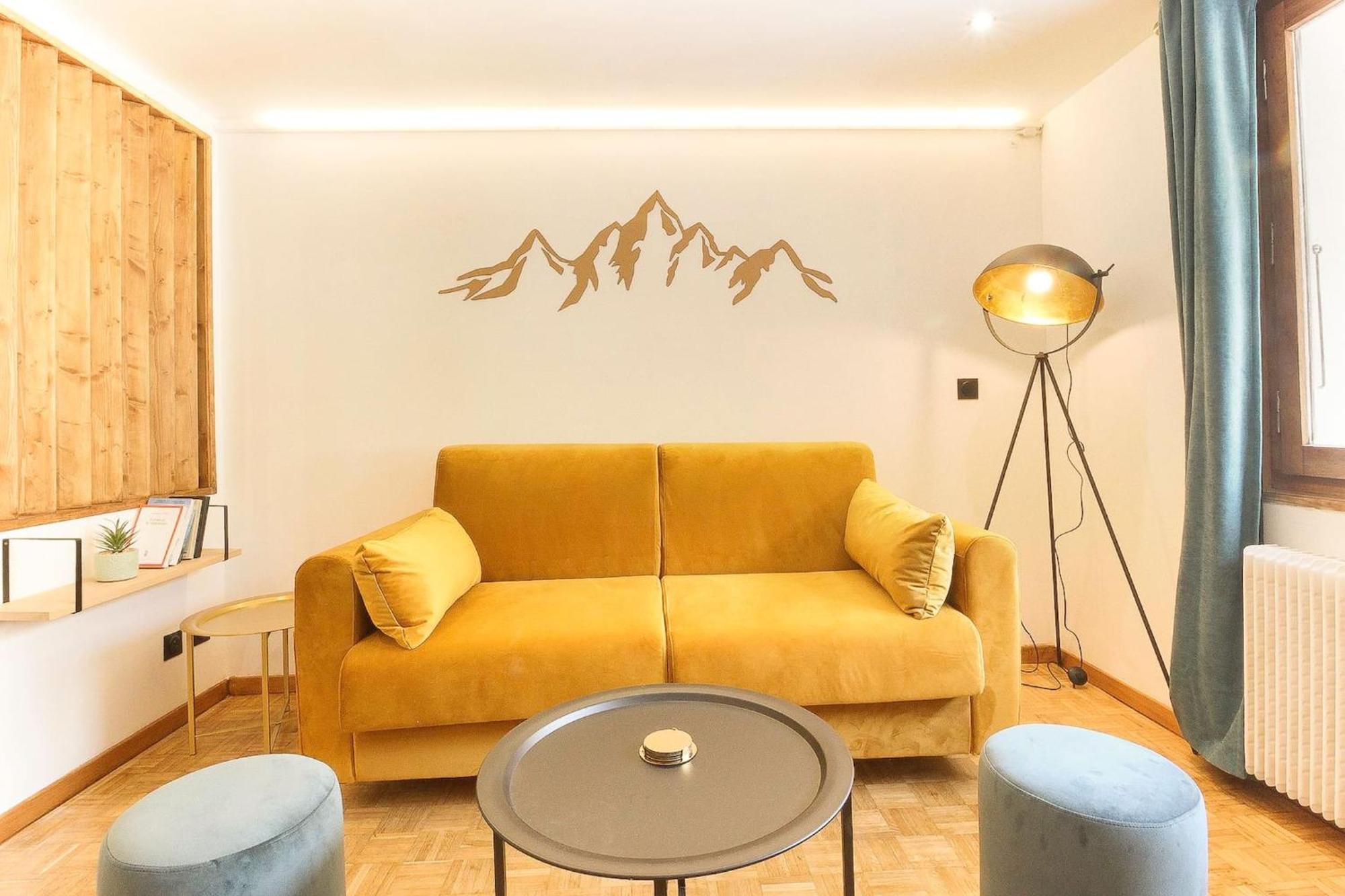 Bellevarde Apt - Newly Renovated - Central - Beside Tmb Start/End Лез-Уш Экстерьер фото